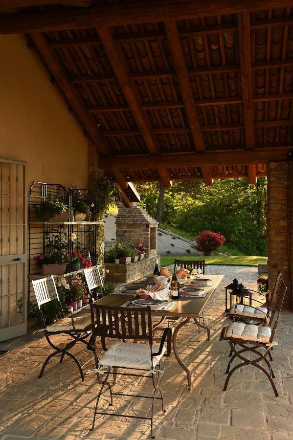 La Casetta Cerretto Langhe ภายนอก รูปภาพ
